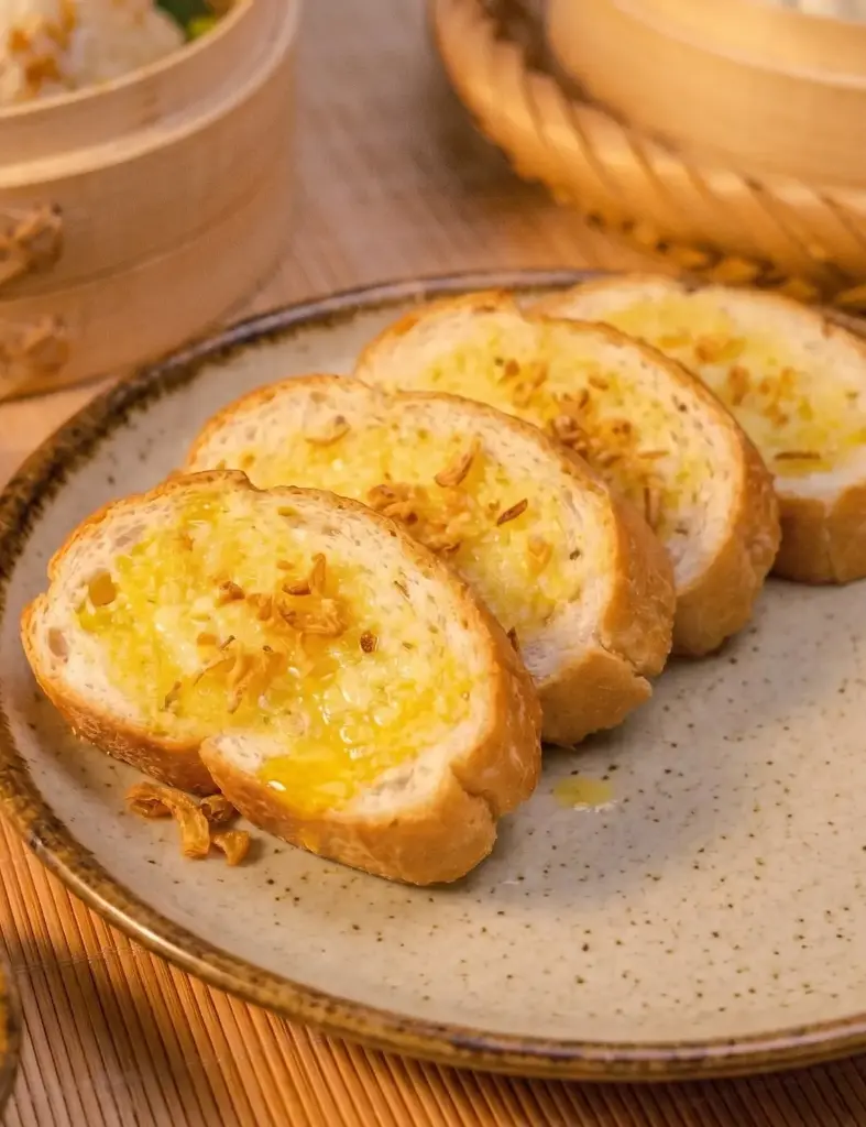 Bánh mì bơ tỏi